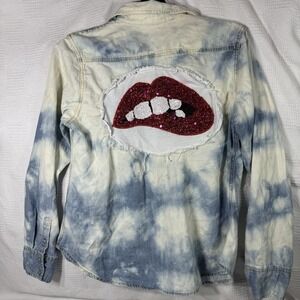 Merona Women's Button Up Rolling Stones‎ Bleach Wash Jean Shirt Size Large